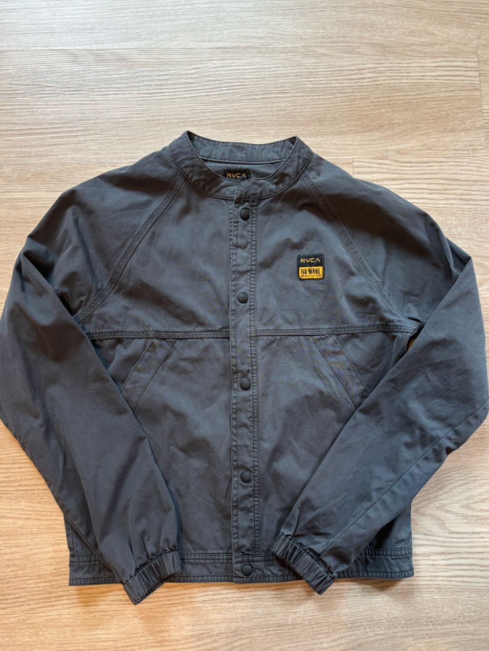 RVCA Men’s Sz S No Wave Comp Distressed Cotton CrewNeck Snap Front Jacket Grey